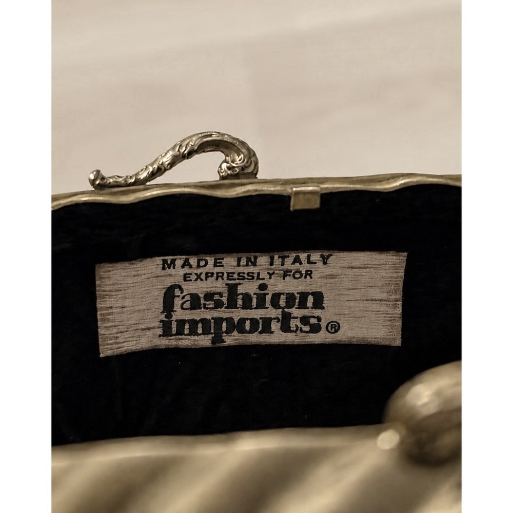 Vintage Made in Italy Gold Tone Metal Clutch Purse Evening Bag Chain Strap - Picture 6 of 6